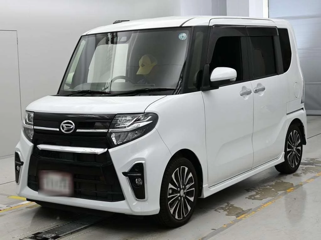 Daihatsu Tanto LA650S 2020