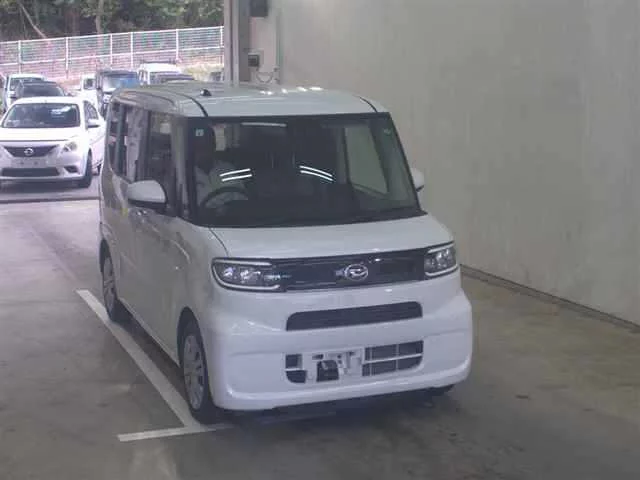 Daihatsu Tanto LA650S 2022