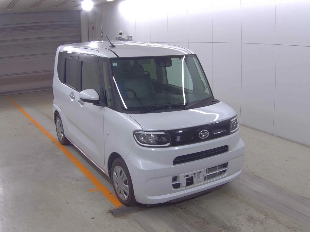 Daihatsu Tanto LA650S 2021