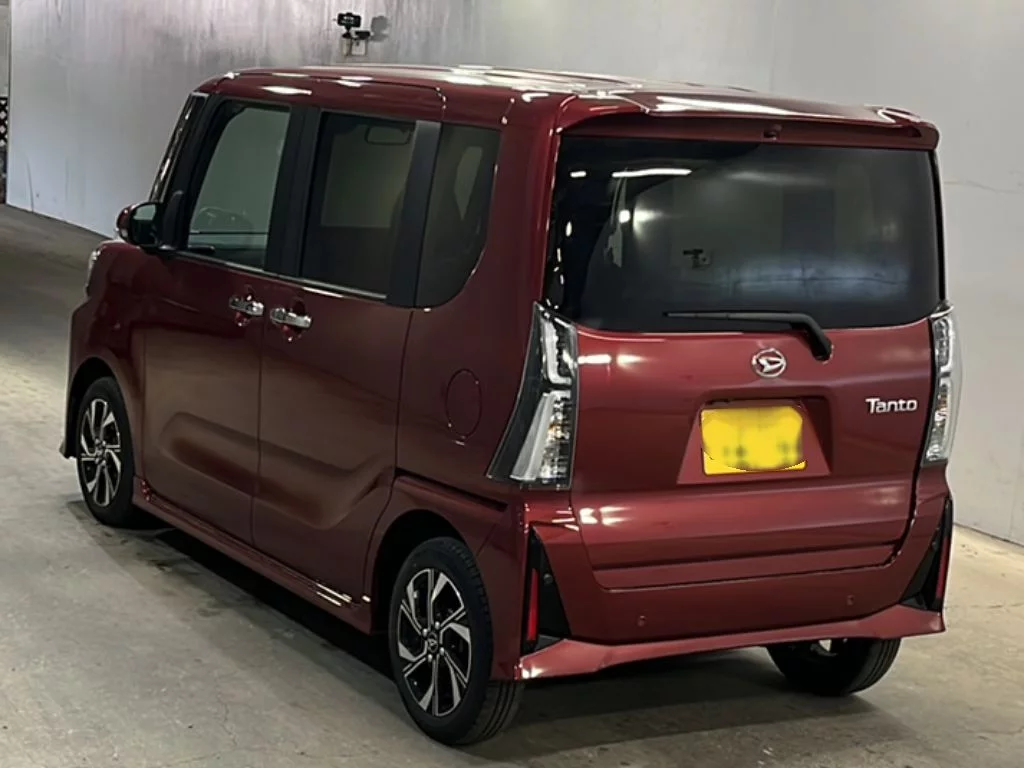Daihatsu Tanto LA650S 2025