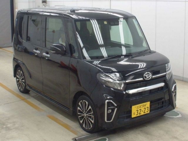 3021 Daihatsu Tanto LA650S 2019 г. (NAA Osaka)