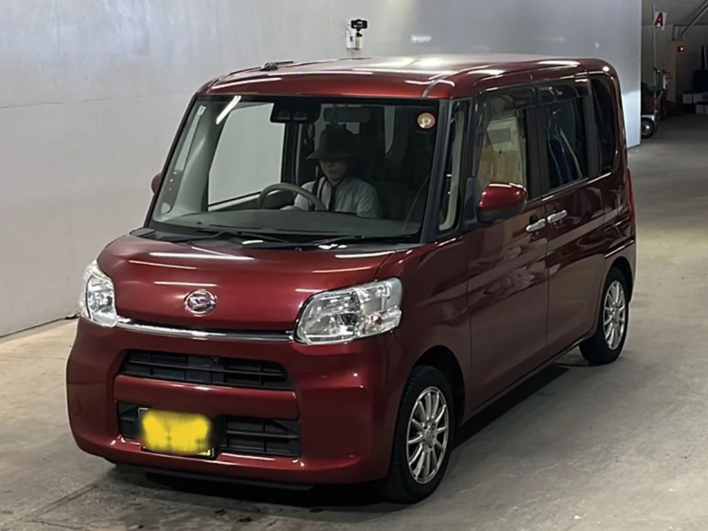 Daihatsu Tanto LA600S 2018