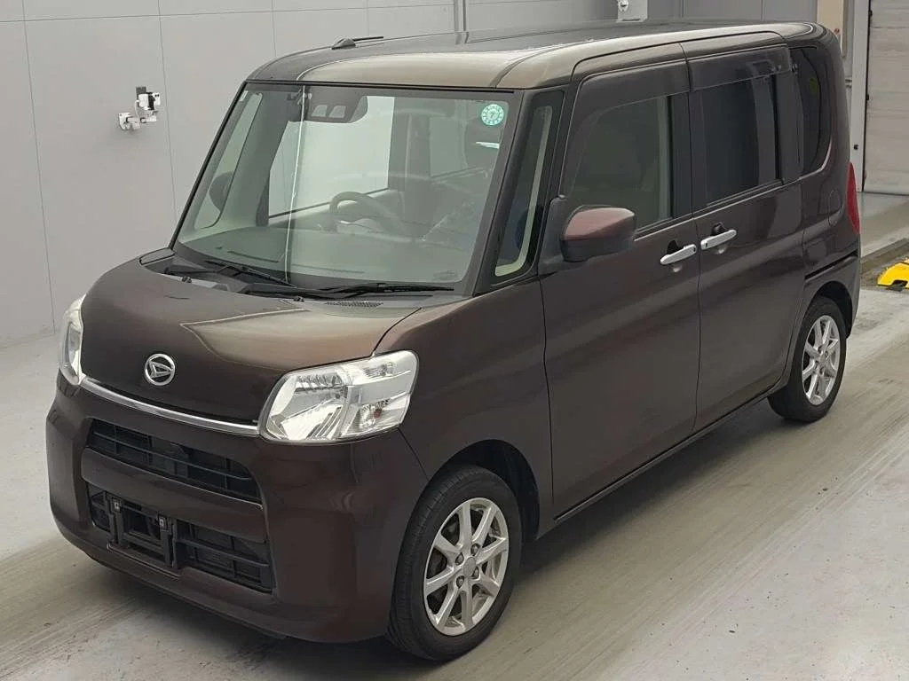 Daihatsu Tanto LA600S 2018