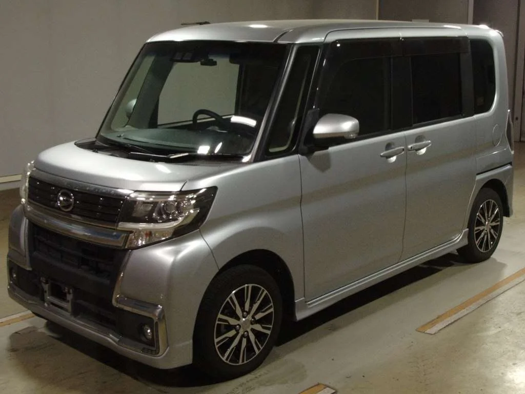 Daihatsu Tanto LA600S 2019