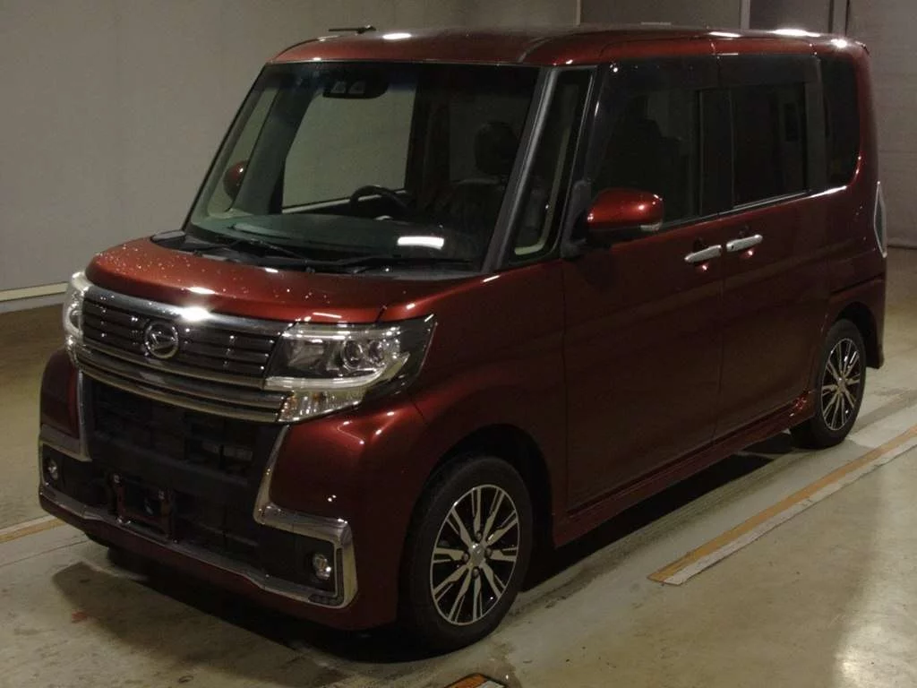 Daihatsu Tanto LA610S 2018