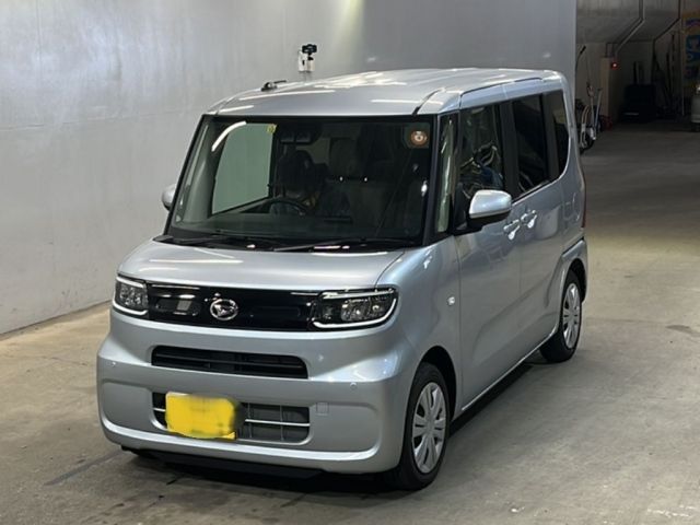 3056 Daihatsu Tanto LA650S 2021 г. (KCAA Fukuoka)