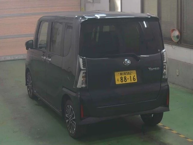 Daihatsu Tanto LA660S 2024