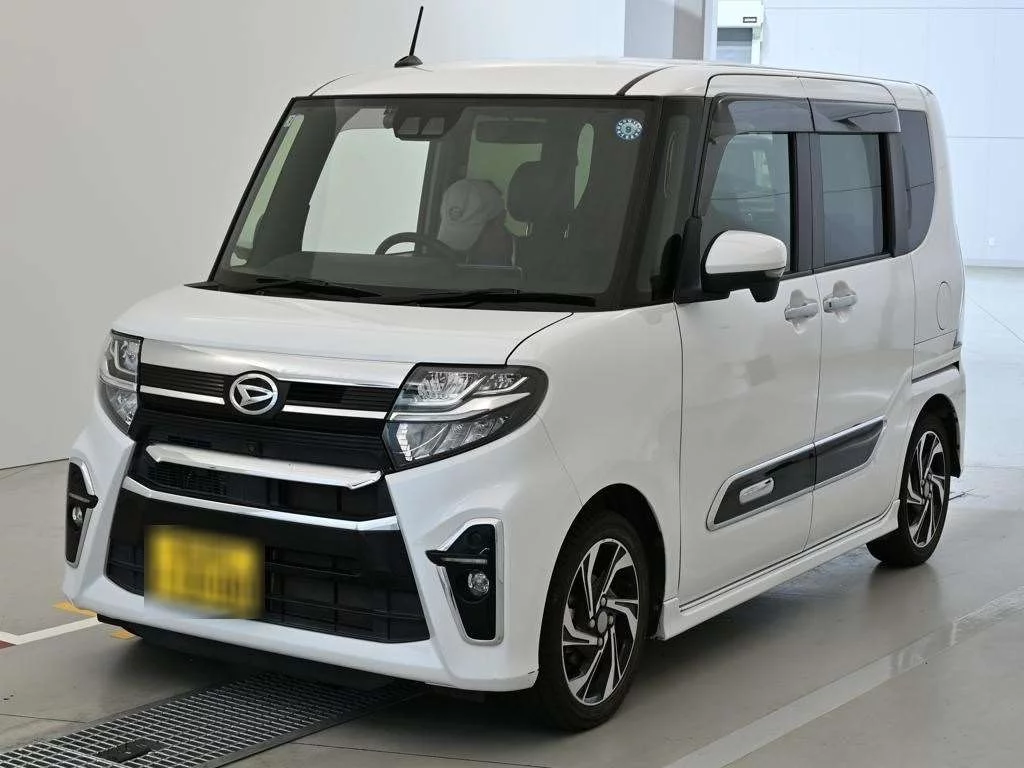 Daihatsu Tanto LA650S 2020