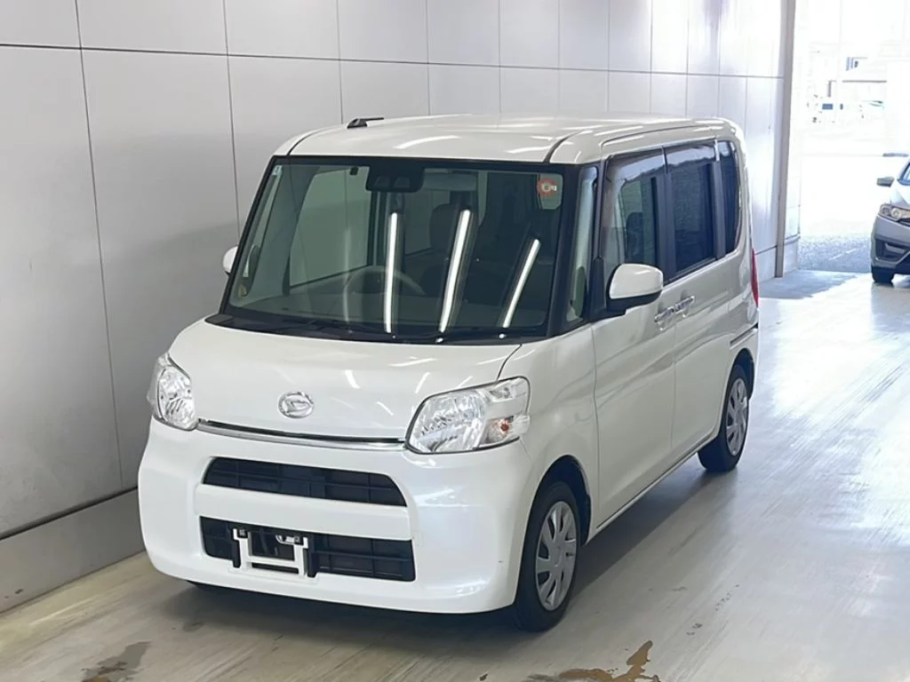 Daihatsu Tanto LA600S 2018