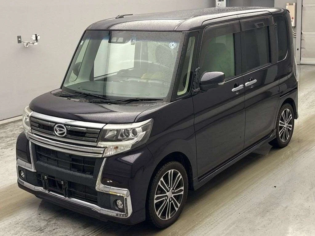 Daihatsu Tanto LA600S 2018