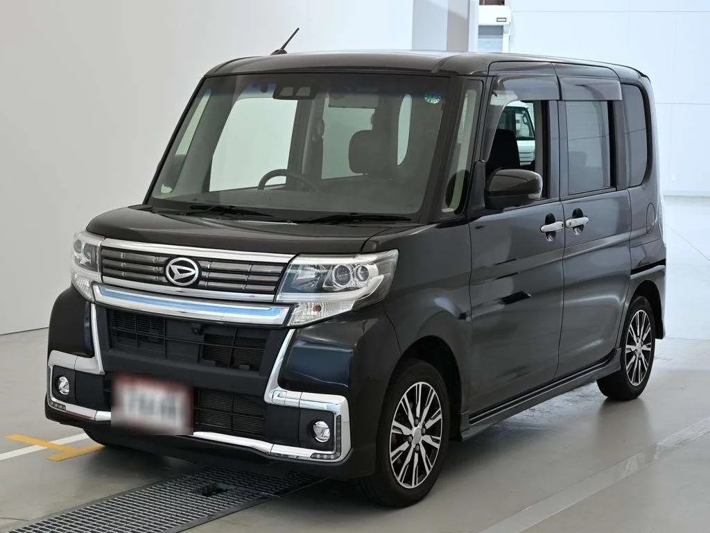 Daihatsu Tanto LA600S 2019