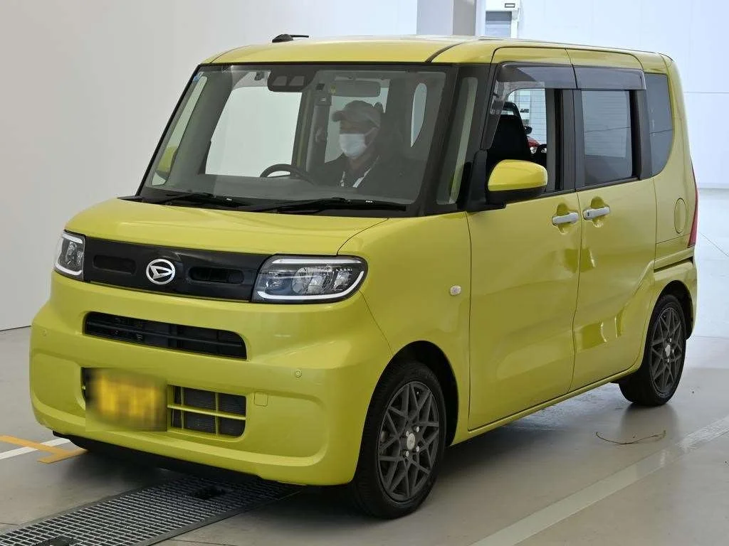 Daihatsu Tanto LA650S 2020