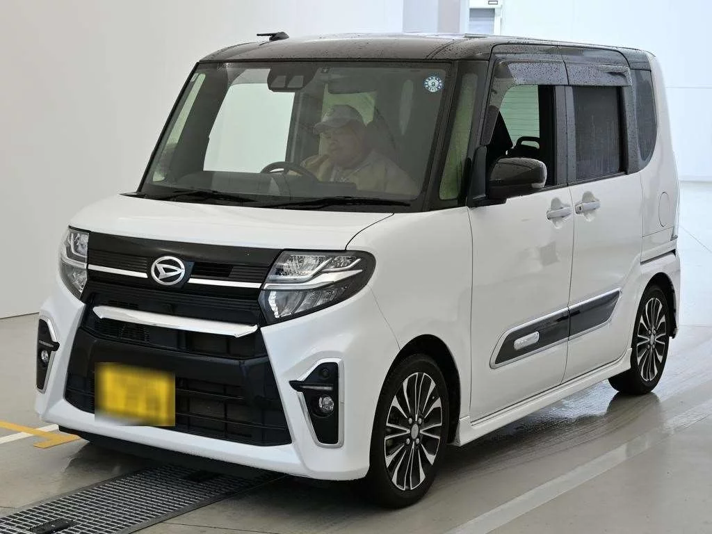 Daihatsu Tanto LA650S 2021