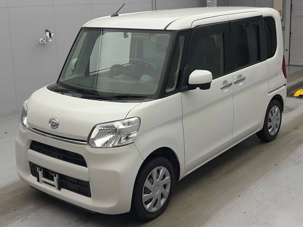 Daihatsu Tanto LA600S 2018