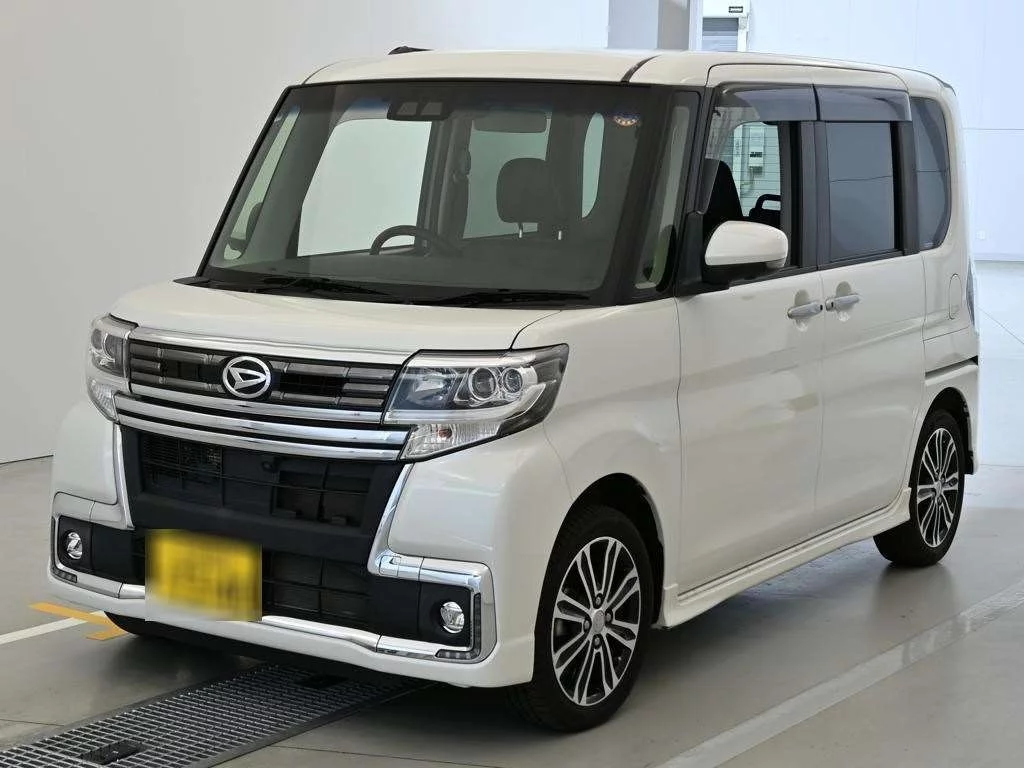 Daihatsu Tanto LA600S 2018