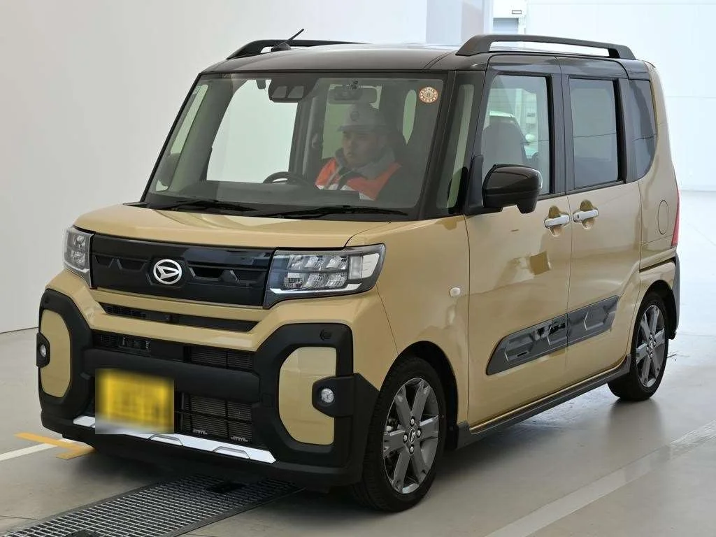 Daihatsu Tanto LA650S 2022