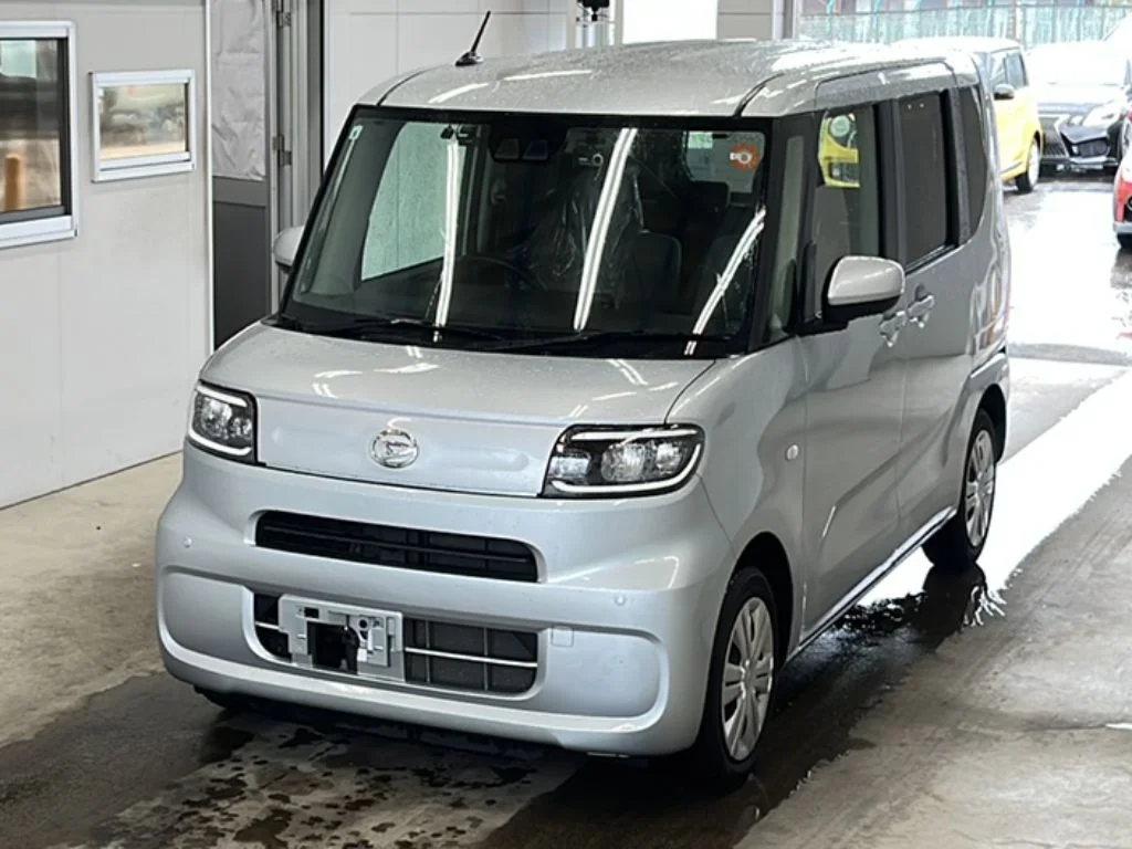 Daihatsu Tanto LA650S 2021