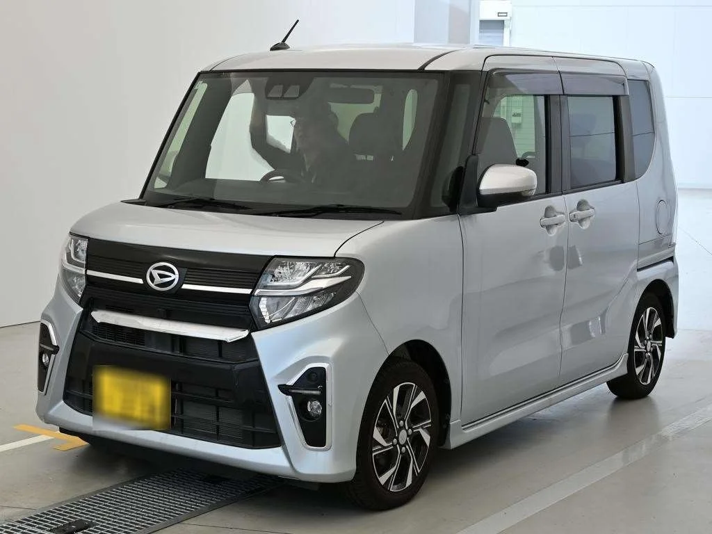 Daihatsu Tanto LA650S 2021