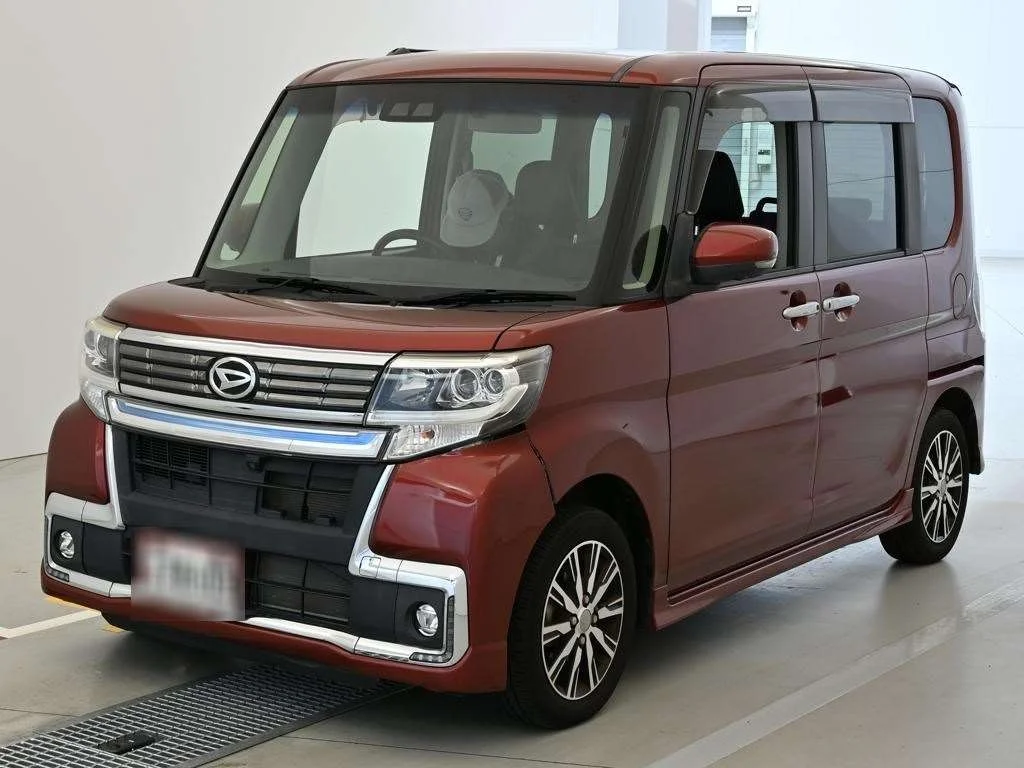 Daihatsu Tanto LA600S 2019