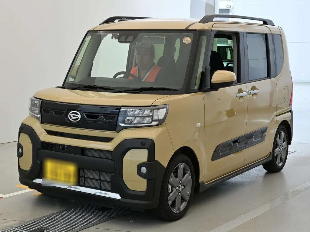 Daihatsu Tanto LA650S 2025