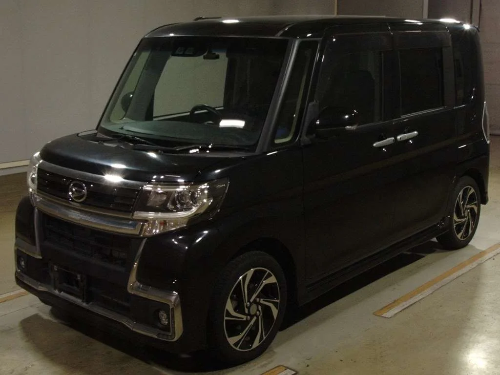 Daihatsu Tanto LA600S 2019
