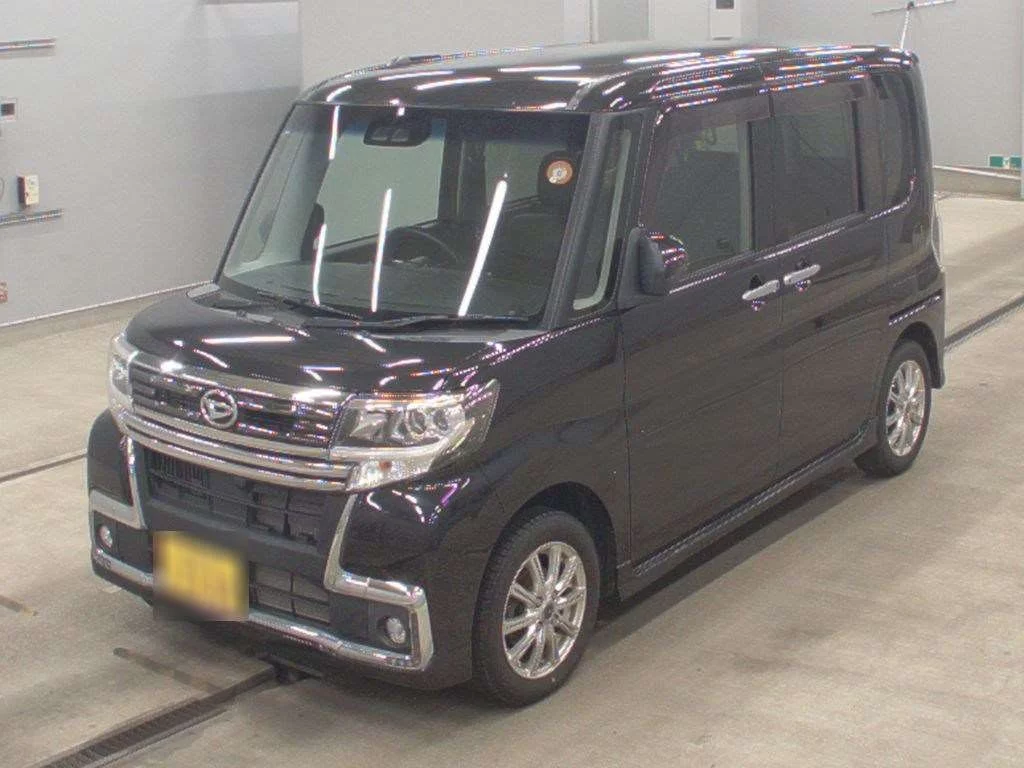 Daihatsu Tanto LA600S 2018