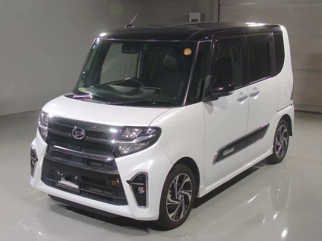 Daihatsu Tanto LA650S 2021