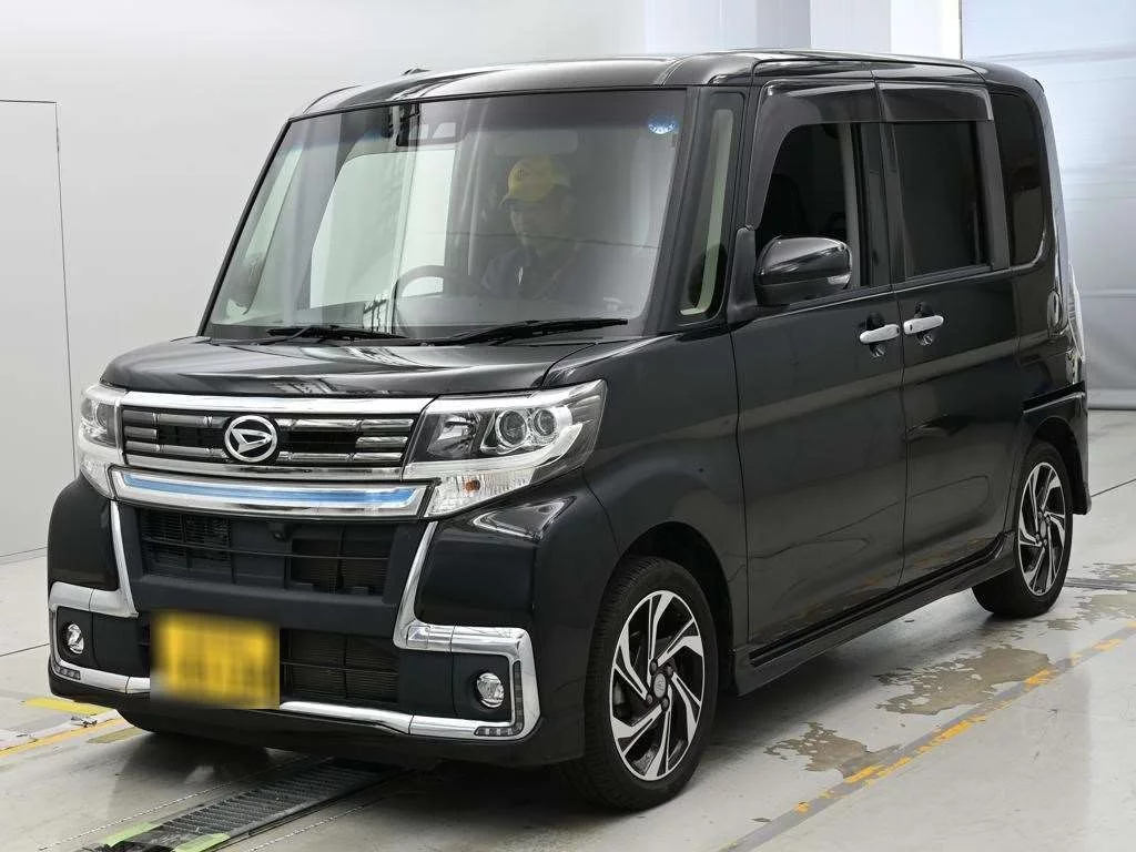 Daihatsu Tanto LA610S 2019