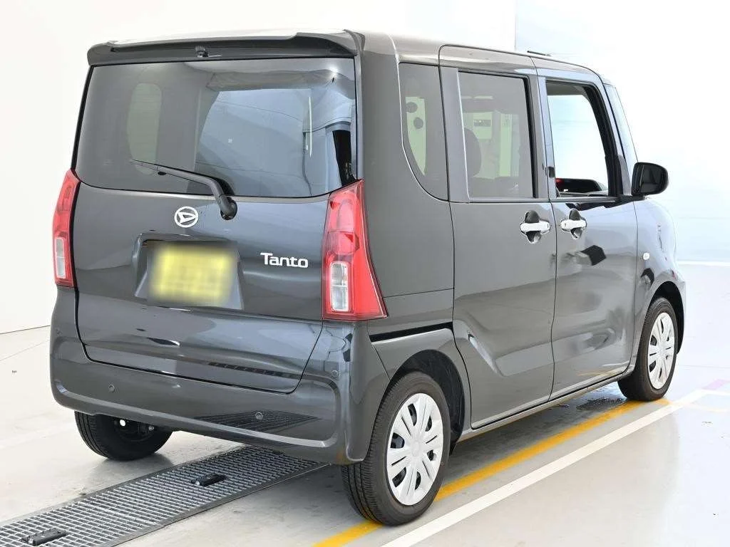 Daihatsu Tanto LA650S 2025