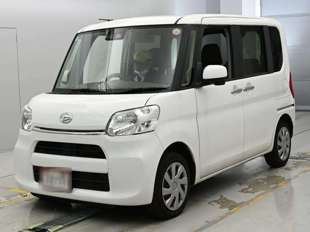 Daihatsu Tanto LA600S 2018
