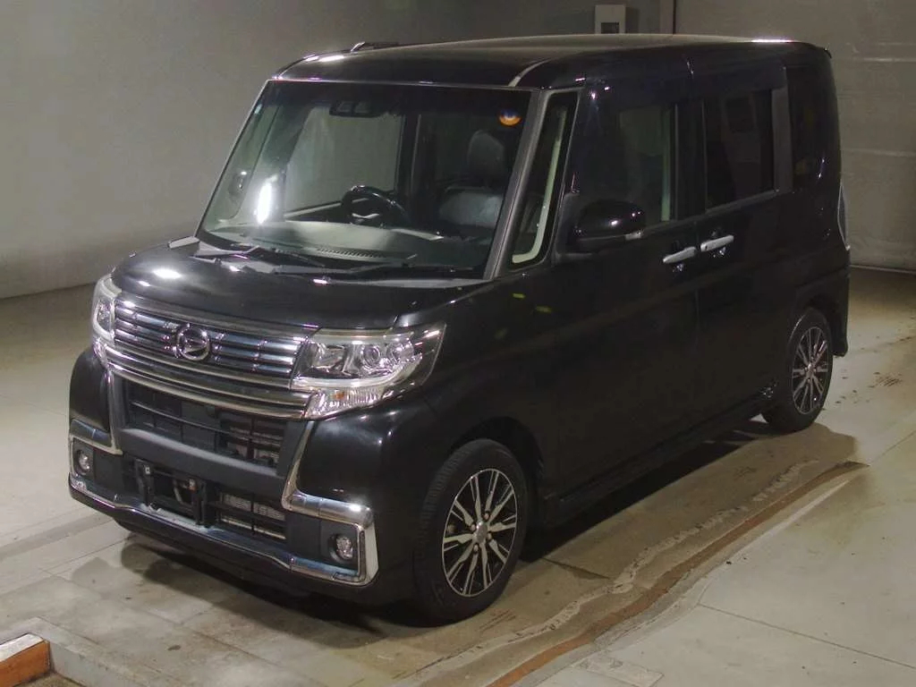 Daihatsu Tanto LA600S 2018