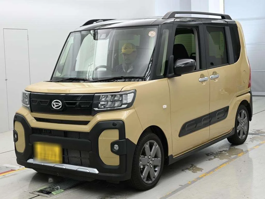 Daihatsu Tanto LA650S 2025