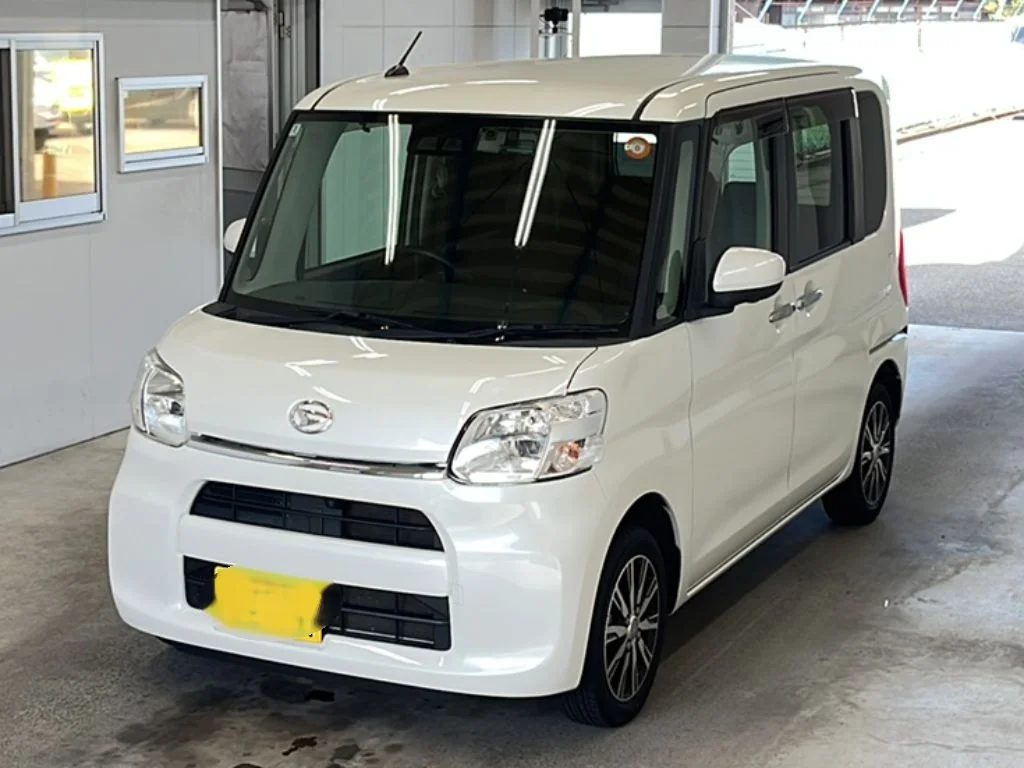 Daihatsu Tanto LA600S 2019