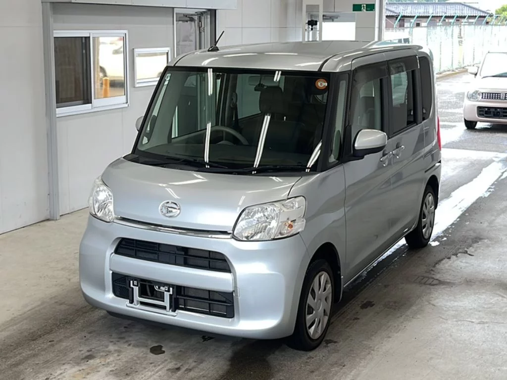 Daihatsu Tanto LA600S 2019