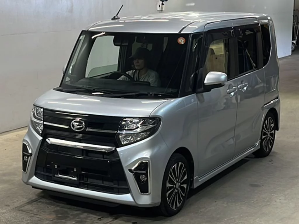 Daihatsu Tanto LA650S 2021