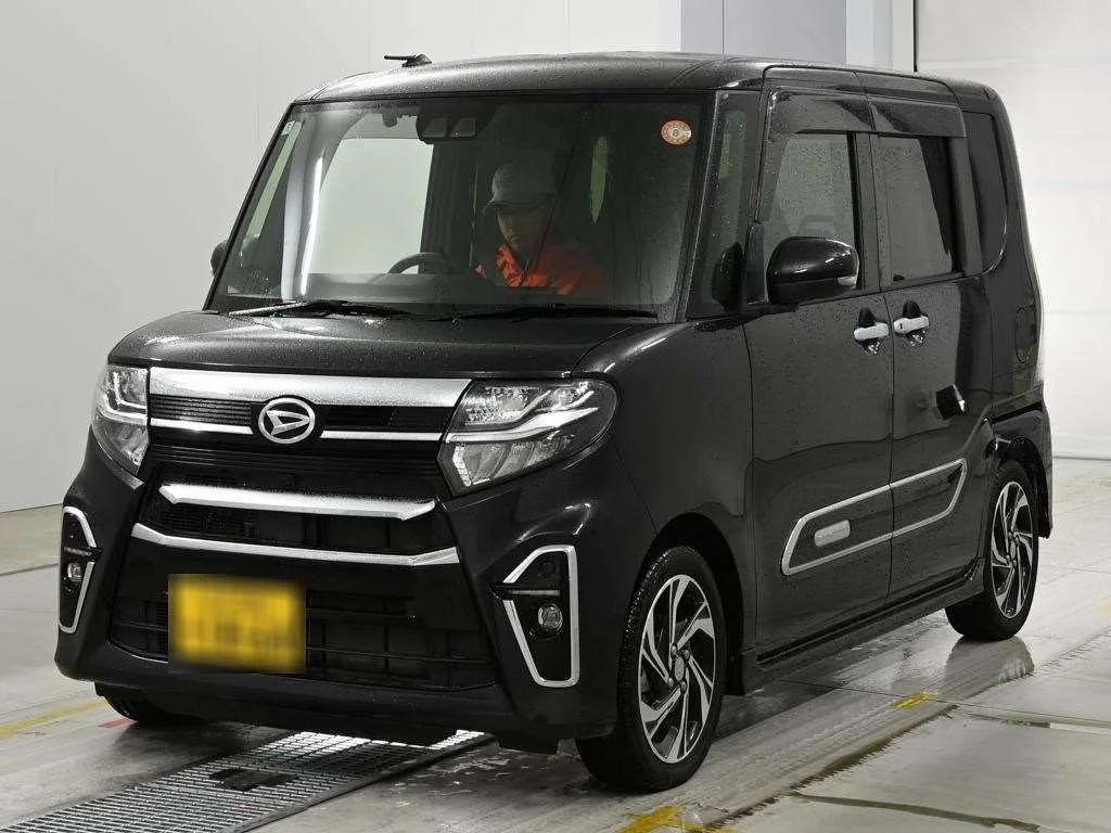 Daihatsu Tanto LA650S 2021
