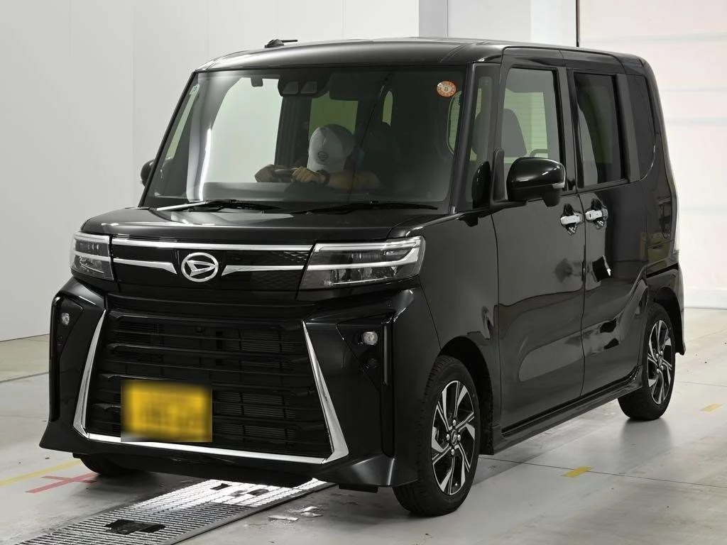 Daihatsu Tanto LA650S 2025