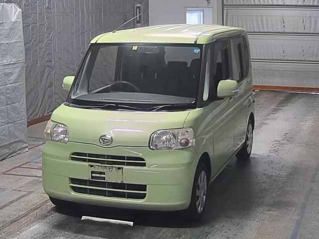 4001 Daihatsu Tanto L375S 2011 г. (HERO)