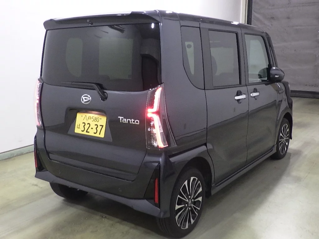 Daihatsu Tanto LA660S 2024