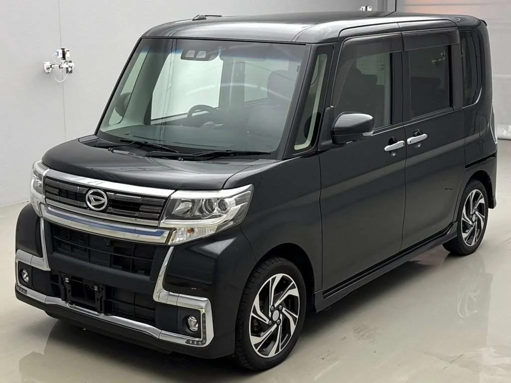 Daihatsu Tanto LA600S 2019