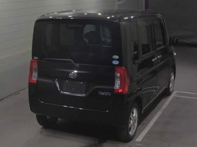 Daihatsu Tanto LA610S 2018