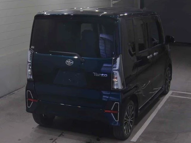 Daihatsu Tanto LA660S 2021