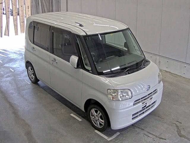 4374 Daihatsu Tanto L375S 2011 г. (JU Yamaguchi)