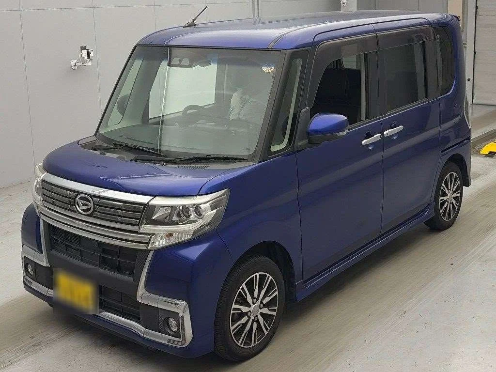 Daihatsu Tanto LA600S 2018