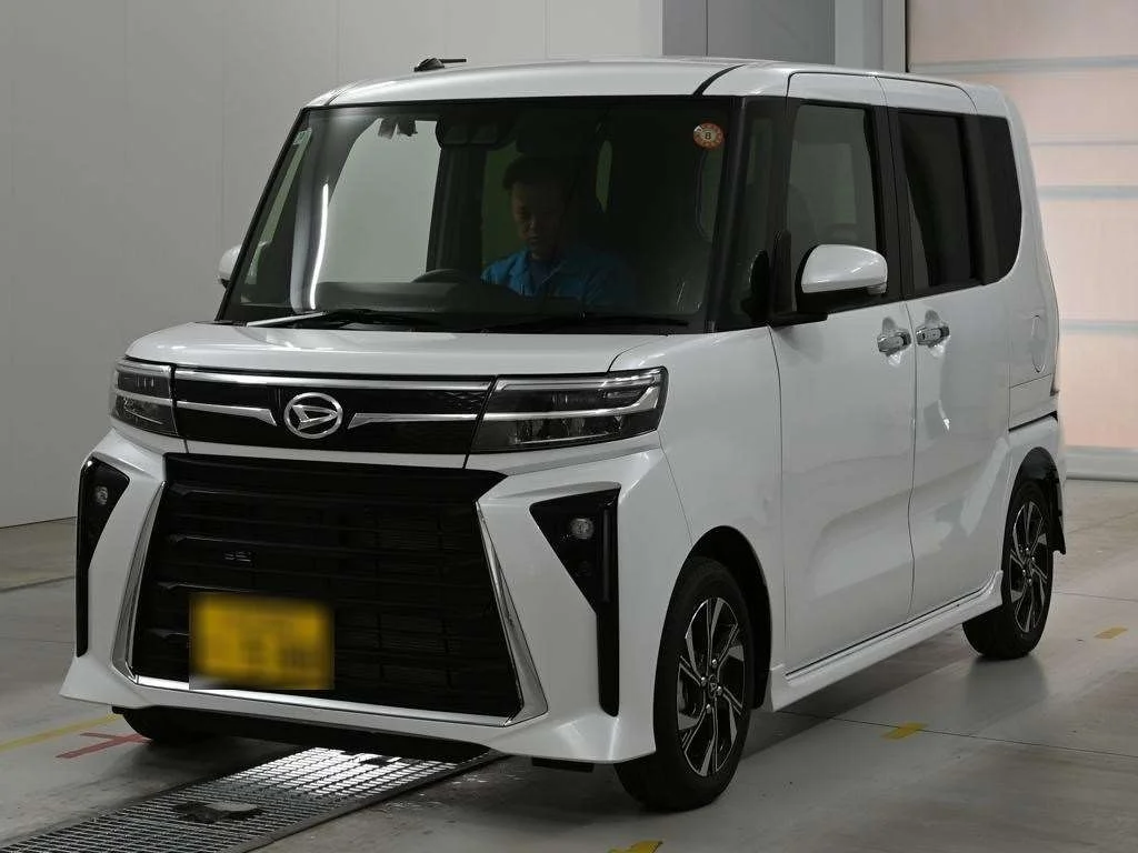 Daihatsu Tanto LA650S 2025