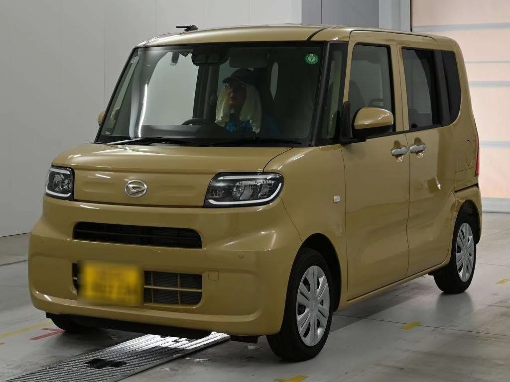 Daihatsu Tanto LA650S 2024