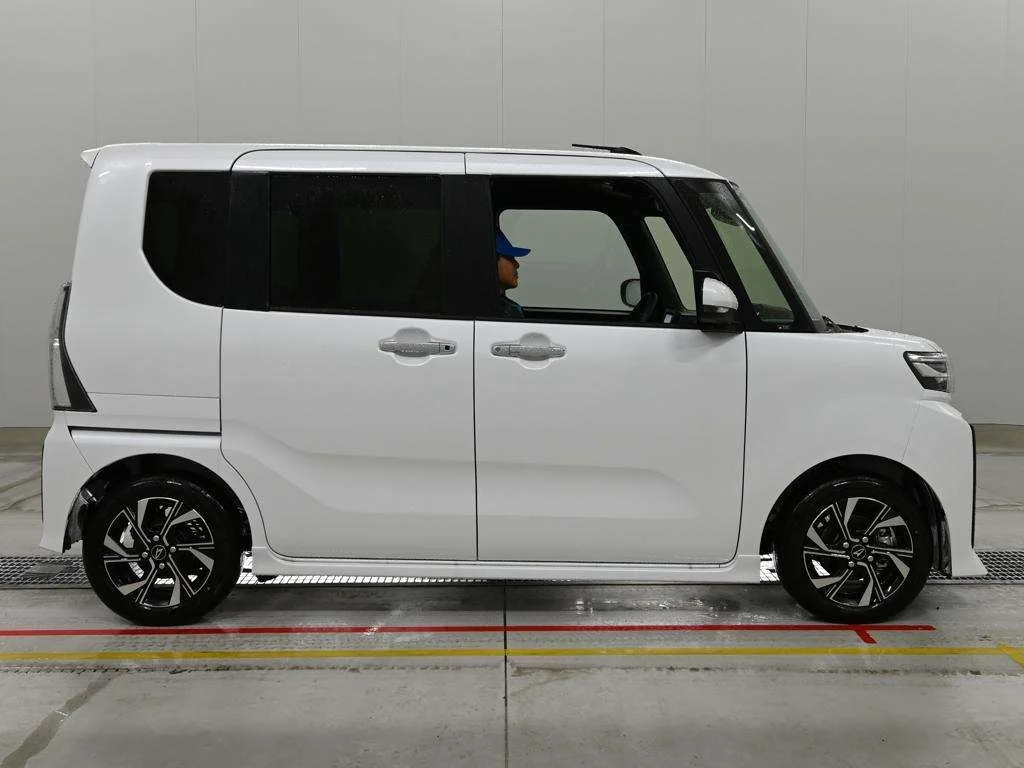 Daihatsu Tanto LA650S 2026