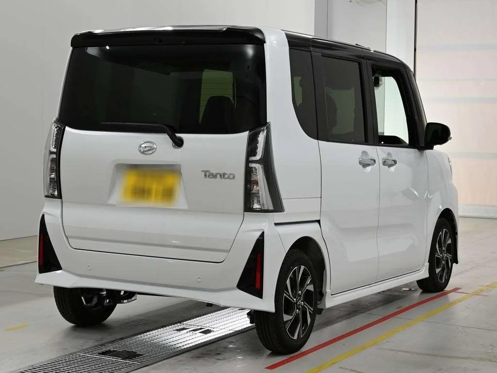 Daihatsu Tanto LA650S 2026