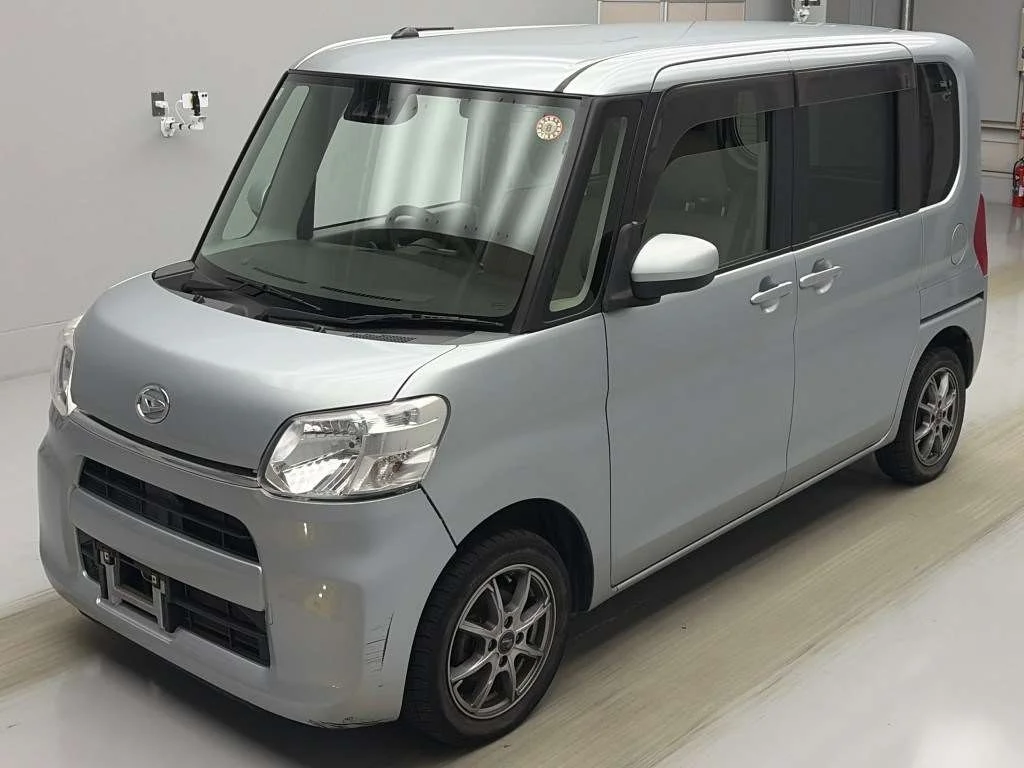 Daihatsu Tanto LA600S 2018