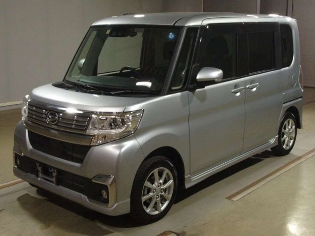 4807 Daihatsu Tanto LA600S 2018 г. (TAA Hyogo)